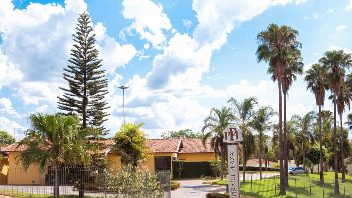 Pirajuí Plaza Hotel