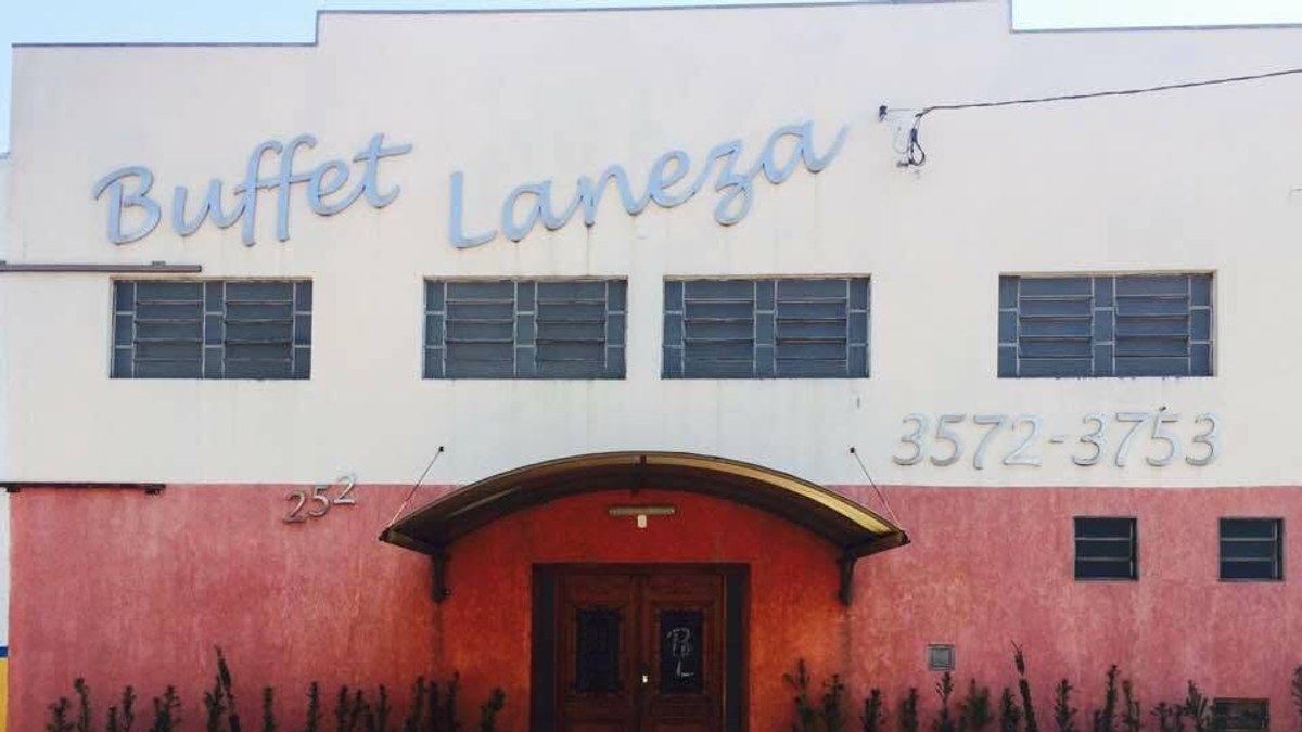 Buffet Laneza