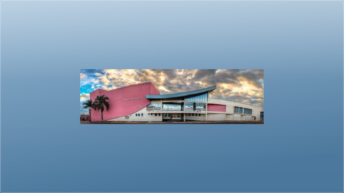 Teatro Municipal de Bauru "Celina Lourdes Alves Neves"